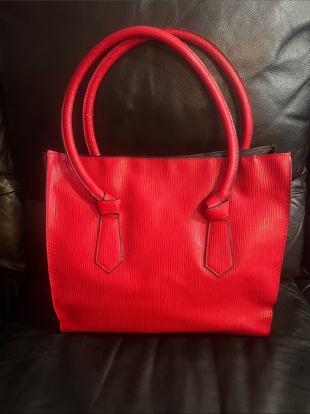 Large Red Tote With Magnetic Clasp NWOT